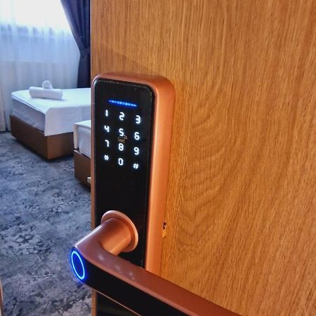 Stay Inn Rediu Valea Lupului  Eksteriør bilde