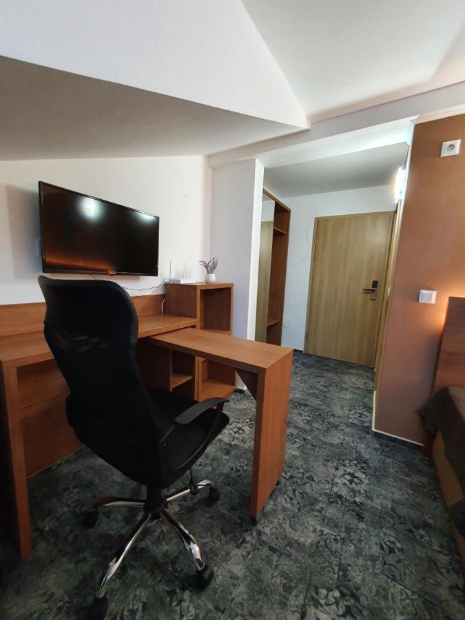 Stay Inn Rediu Valea Lupului  Eksteriør bilde