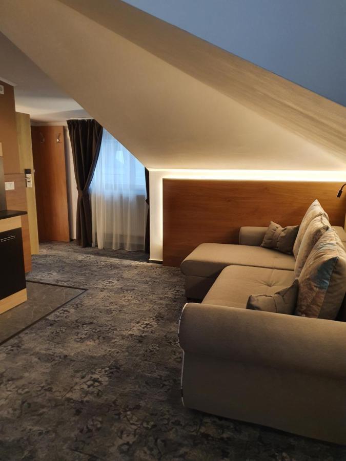 Stay Inn Rediu Valea Lupului  Eksteriør bilde