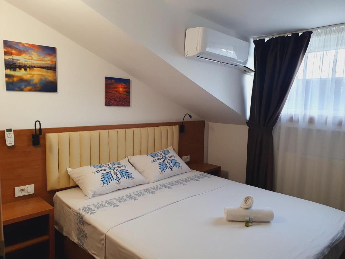 Stay Inn Rediu Valea Lupului  Eksteriør bilde