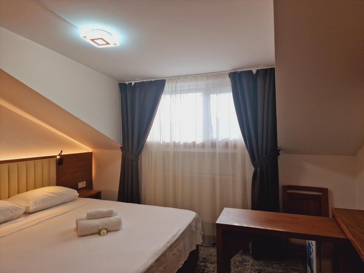 Stay Inn Rediu Valea Lupului  Eksteriør bilde