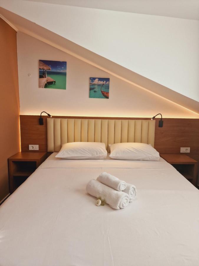 Stay Inn Rediu Valea Lupului  Eksteriør bilde